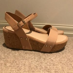 Platform sandals